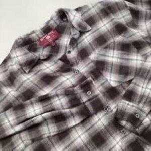 Hippie Rose Sz L Cropped Plaid Flannel Shirt Brown Long Sleeve